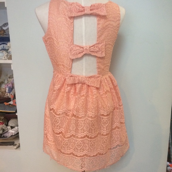 Modcloth Dresses & Skirts - Peach coral lace bow cutout back backless dress